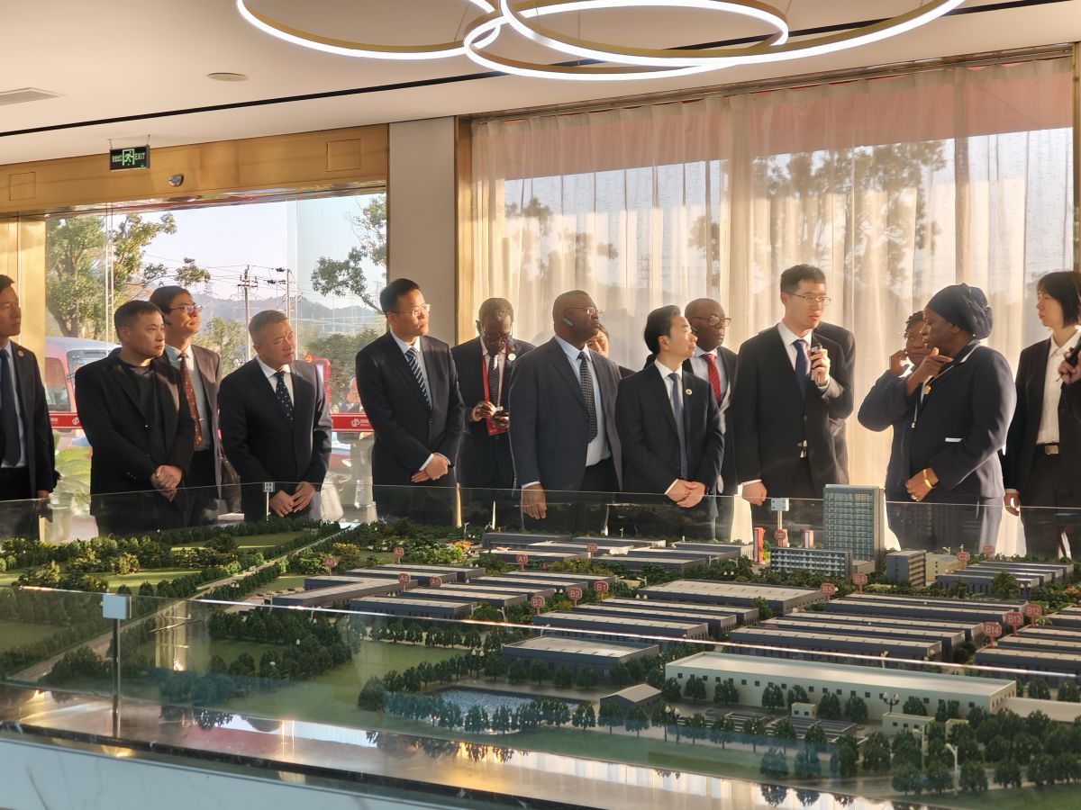 "Made in China" Wins Acclaim, "Bolai Standards" Garner A